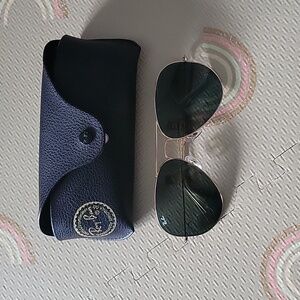 Ray Ban Aviator sunglasses